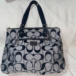Like new Coach Poppy Glam Lurex Large Tote #17890